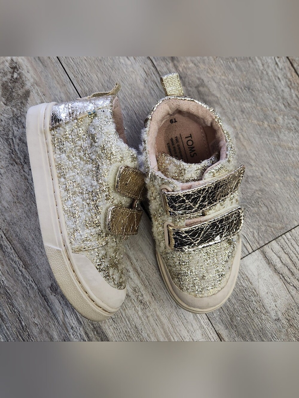 TOMS Kids' Gold Glitter Velcro Sneakers